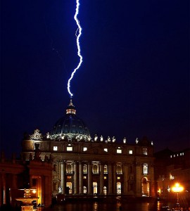 vatican-hit-by-lighting-as-pope-says-he-is-stepping-down