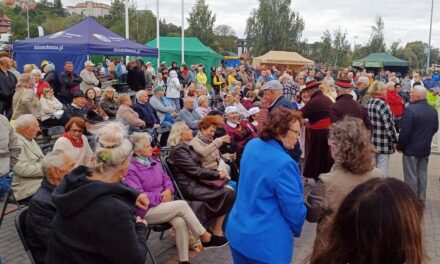 Regionalny Dzień Folkloru. Łomża, Bulwary nad Narwią –  tradycja, muzyka i wspólne świętowanie