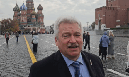 Podróż Sławomira Zakrzewskiego po Rosji: Mosty pojednania w cieniu konfliktu zbrojnego