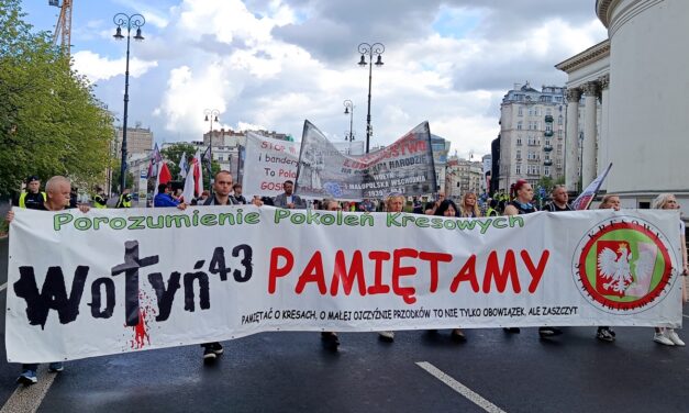 Ludobójstwo na Wołyniu. Pamięć, której nie wolno zatrzeć. Polacy oddali hołd ofiarom ludobójstwa